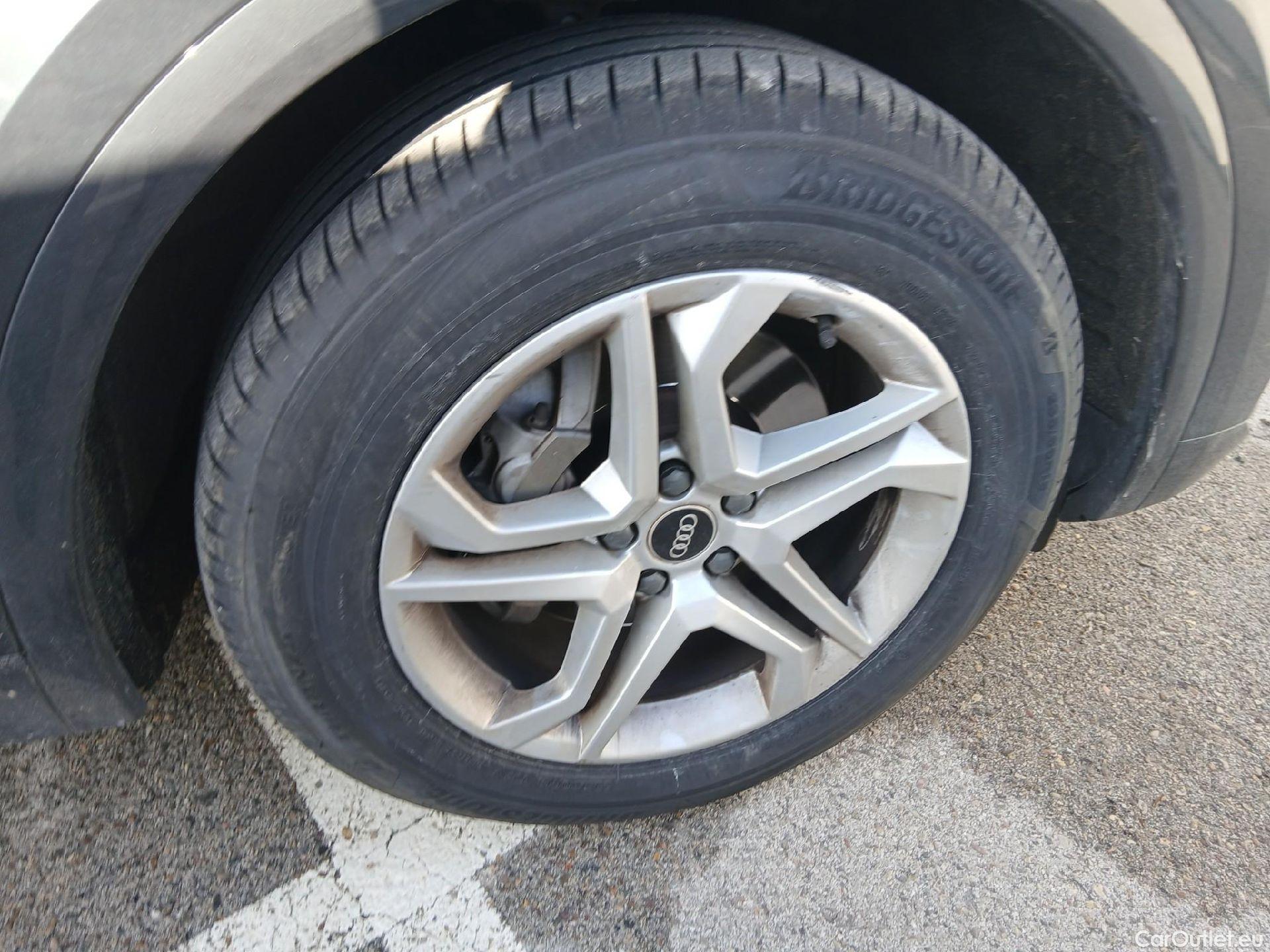  Audi  Q5 AUDI  SPORTBACK / 2020 / 5P / todoterreno Advanced 35 TDI 120kW S tronic (AC) #39