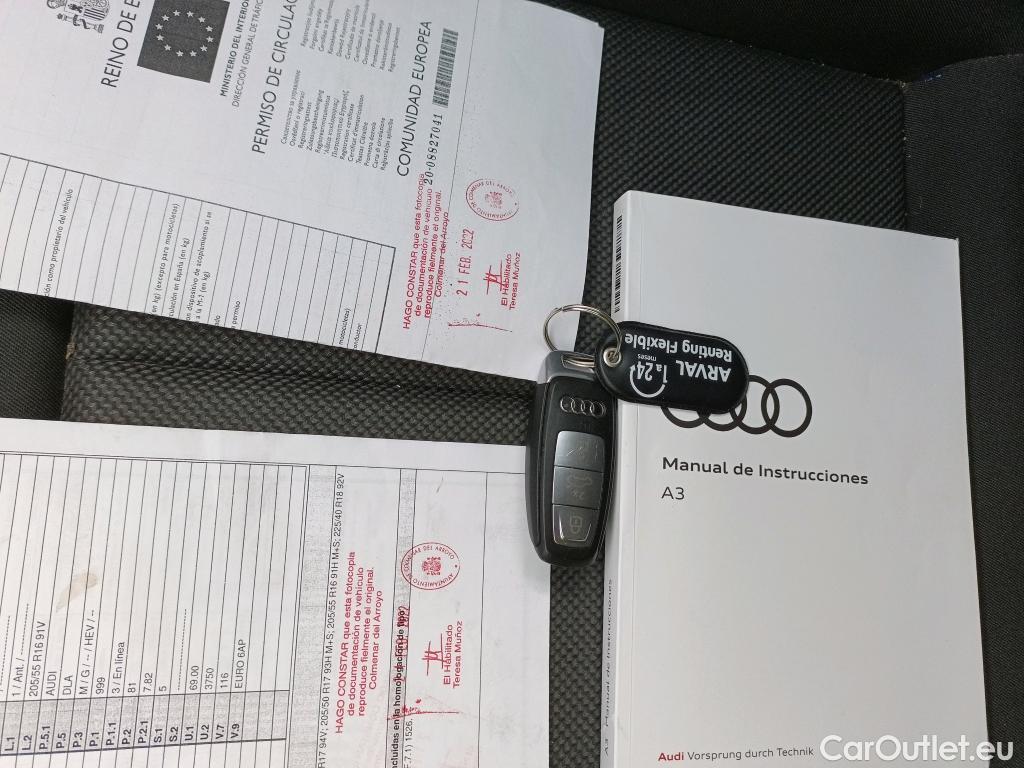  Audi  A3 AUDI  / 2020 / 5P / berlina con portón Sportback 30 TFSI 81kW (110CV) S tronic #1