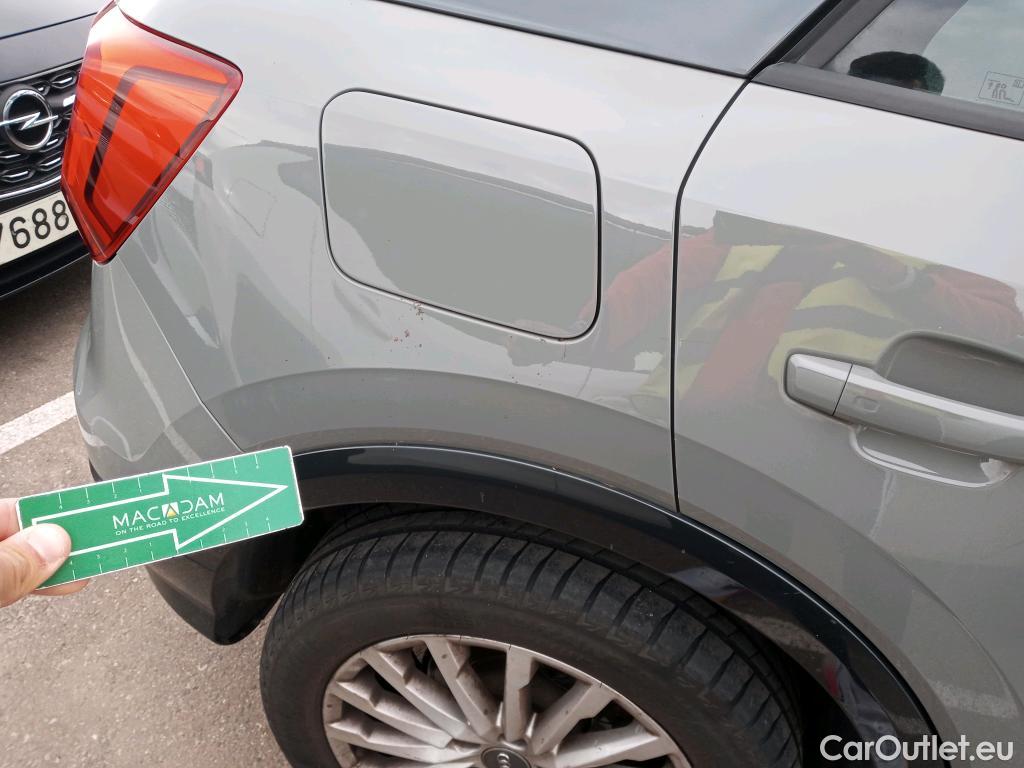  Audi  Q2 AUDI  / 2016 / 5P / todoterreno Design 30 TFSI 85kW (116CV) #34