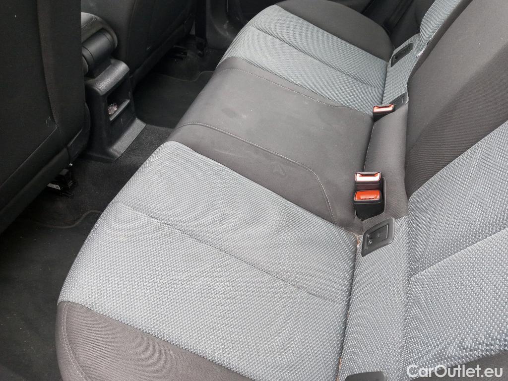  Audi  Q2 AUDI  / 2016 / 5P / todoterreno Design 30 TFSI 85kW (116CV) #9