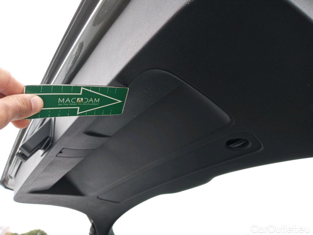  Audi  Q2 AUDI  / 2016 / 5P / todoterreno Design 30 TFSI 85kW (116CV) #17