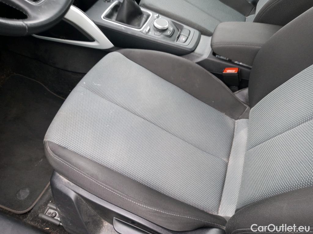  Audi  Q2 AUDI  / 2016 / 5P / todoterreno Design 30 TFSI 85kW (116CV) #10