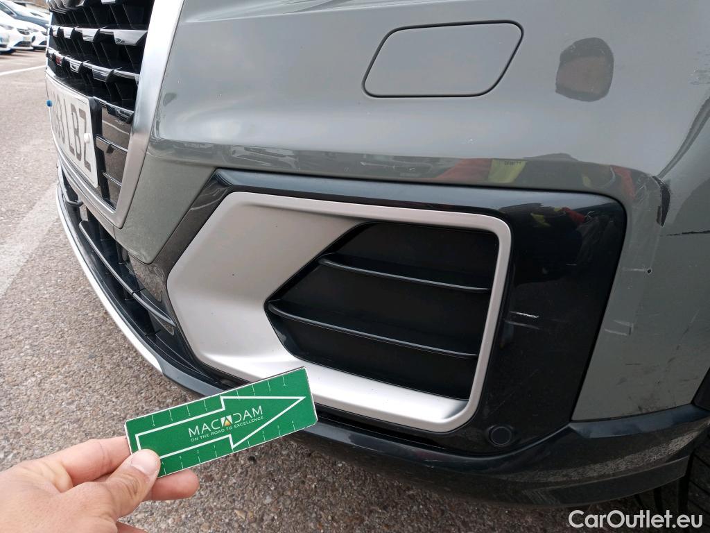  Audi  Q2 AUDI  / 2016 / 5P / todoterreno Design 30 TFSI 85kW (116CV) #36