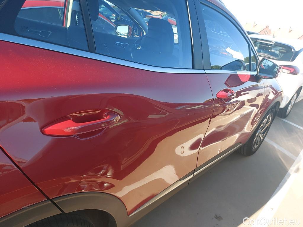  KIA  Sportage KIA  / 2022 / 5P / todoterreno 1.6 T-GDi 110kW (150CV) Drive 4x2 #3