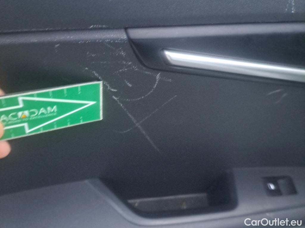  KIA  Niro KIA  / 2022 / 5P / crossover 1.6 GDi HEV 104kW (141CV) Concept #10