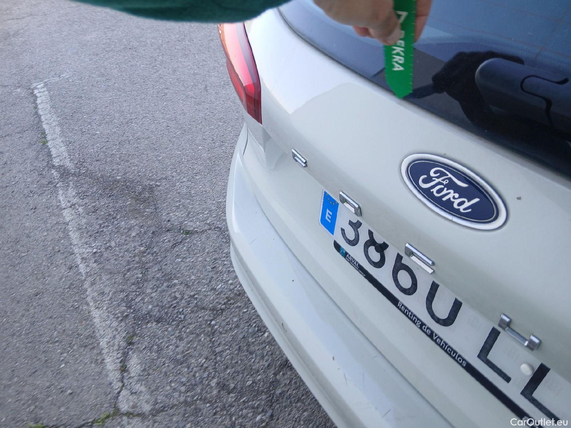  Ford  Focus FORD  / 2018 / 5P / familiar 1.5 Ecoblue 88kW Titanium SB #7