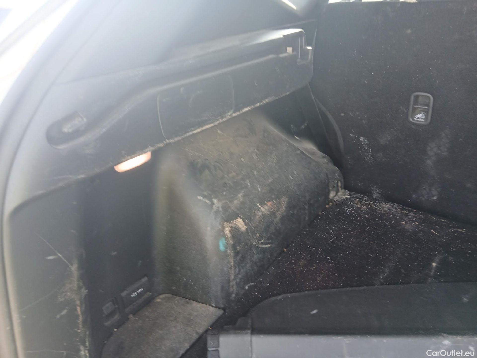  Hyundai  Tucson HYUNDAI  / 2020 / 5P / todoterreno 1.6 CRDI 100kW (136CV) 48V Maxx DCT 4x4 #8