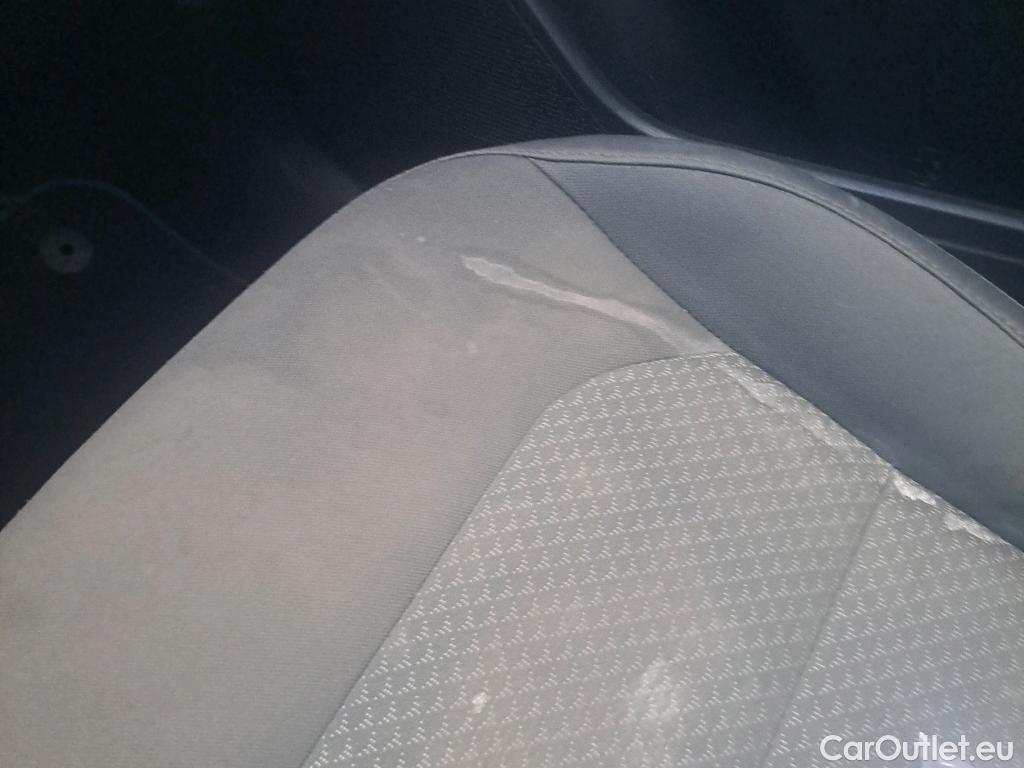  KIA  Niro KIA  / 2022 / 5P / crossover 1.6 GDi HEV 104kW (141CV) Concept #6