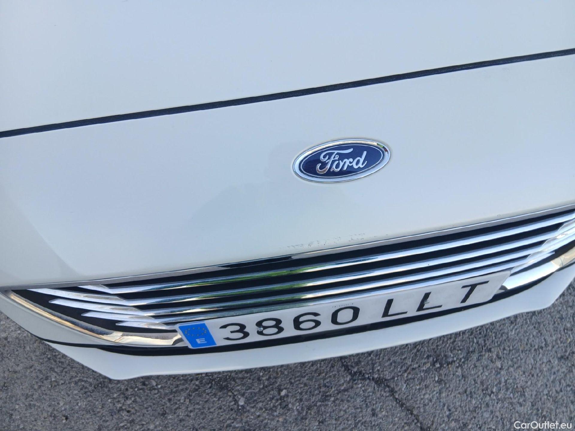  Ford  Focus FORD  / 2018 / 5P / familiar 1.5 Ecoblue 88kW Titanium SB #1