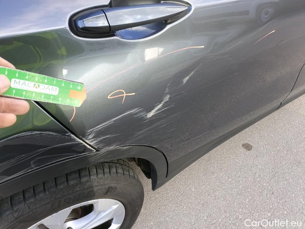  Bmw  X2 BMW  / 2017 / 5P / todoterreno sDrive18d (AC) #3