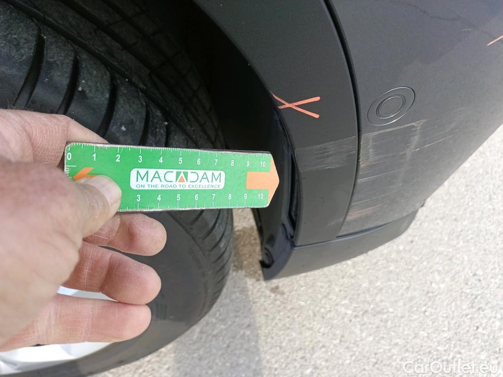  Bmw  X2 BMW  / 2017 / 5P / todoterreno sDrive18d (AC) #24