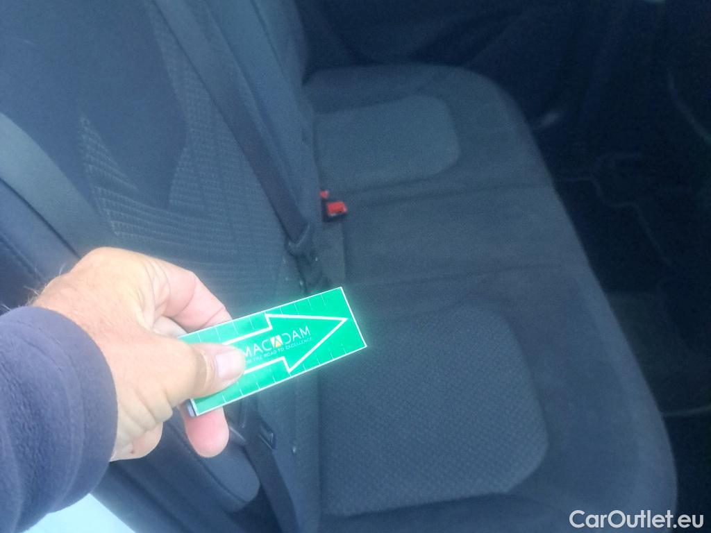  KIA  Niro KIA  / 2022 / 5P / crossover 1.6 GDi HEV 104kW (141CV) Concept #3