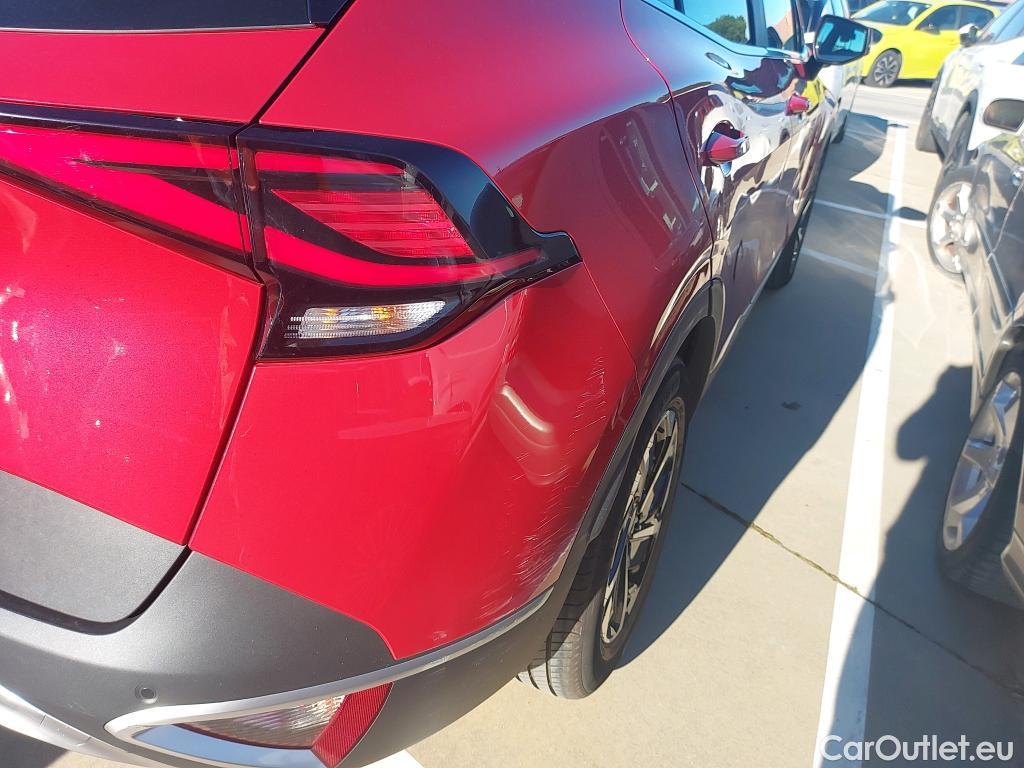  KIA  Sportage KIA  / 2022 / 5P / todoterreno 1.6 T-GDi 110kW (150CV) Drive 4x2 #15