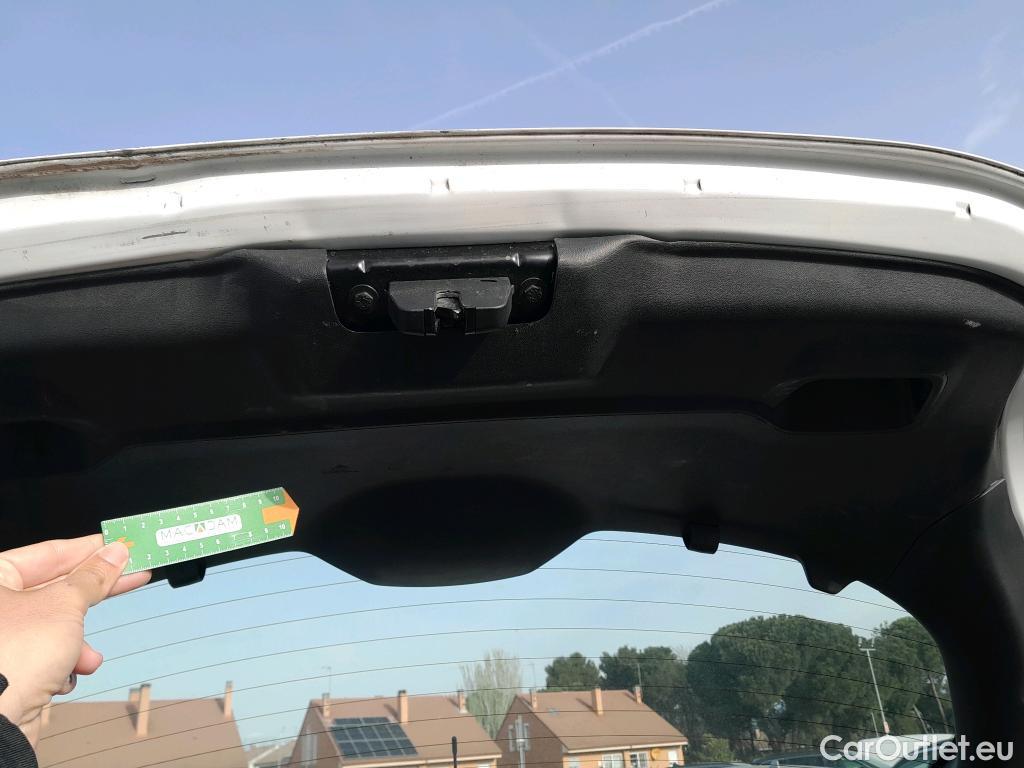  Peugeot  208 PEUGEOT  5p 1G berlina con portón 5P ACCESS 1.6 BlueHDi 55KW (75CV) #7