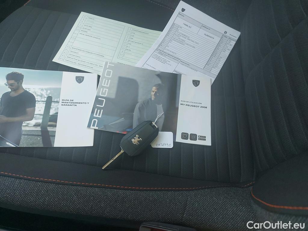  Peugeot  2008 PEUGEOT  / 2019 / 5P / todoterreno Active BlueHDI 81kW (110CV) #2