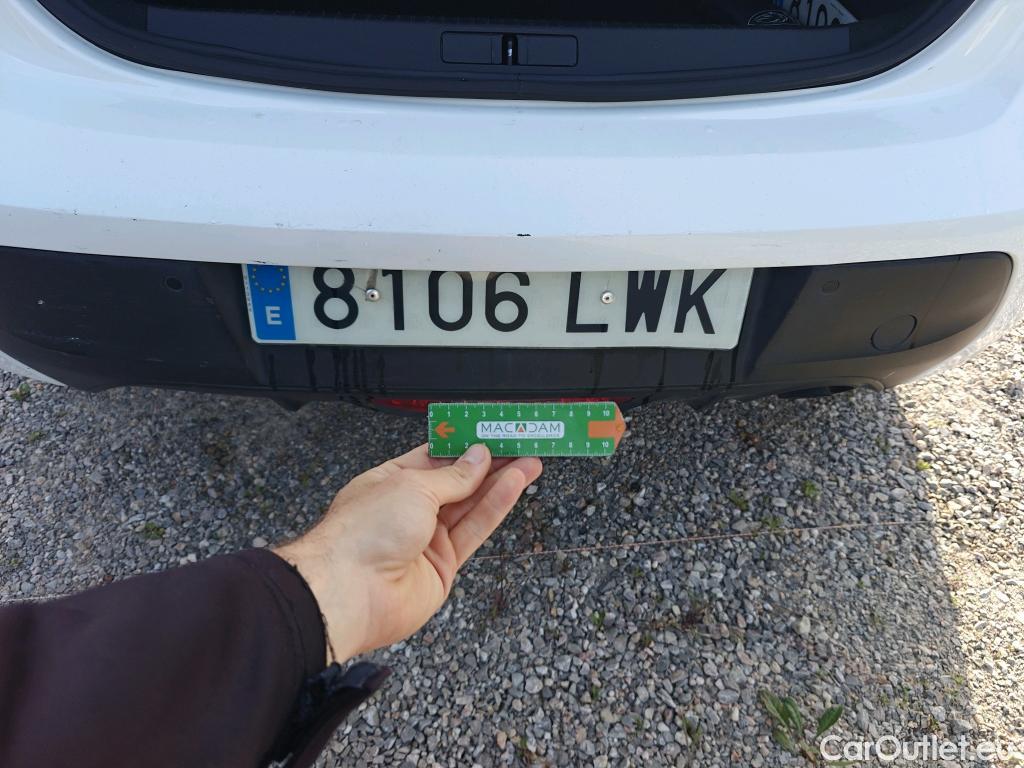  Peugeot  208 PEUGEOT  / 2019 / 5P / berlina con portón BlueHDi 73kW (100CV) Active Pack #32