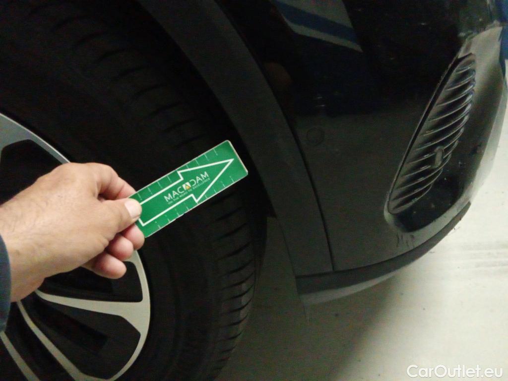  Mercedes  GLC MERCEDES-BENZ  / 2022 / 5P / todoterreno  220 d 4MATIC #29