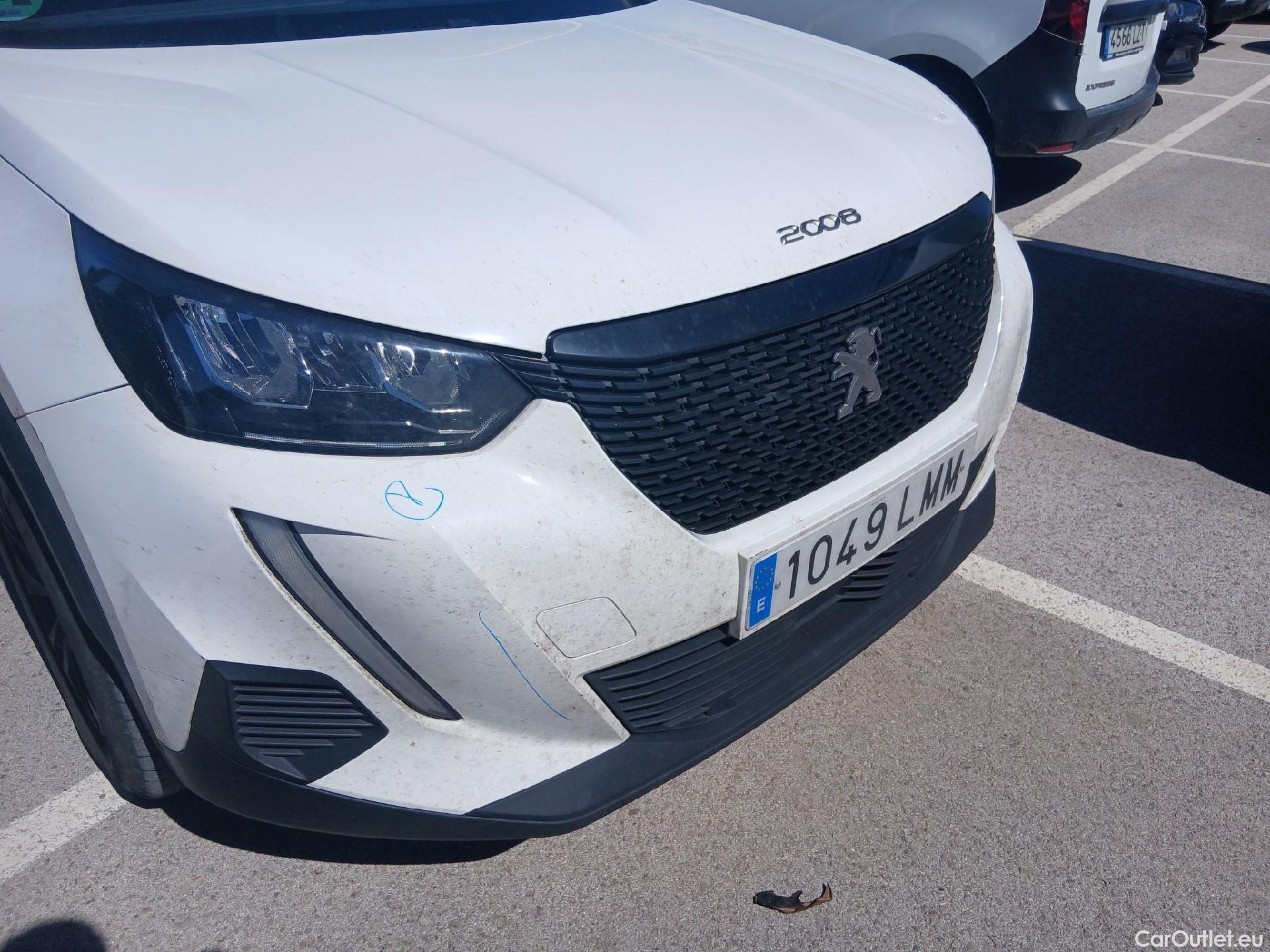  Peugeot  2008 PEUGEOT  / 2019 / 5P / todoterreno Active Pack BlueHDI 81kW (110CV) #14