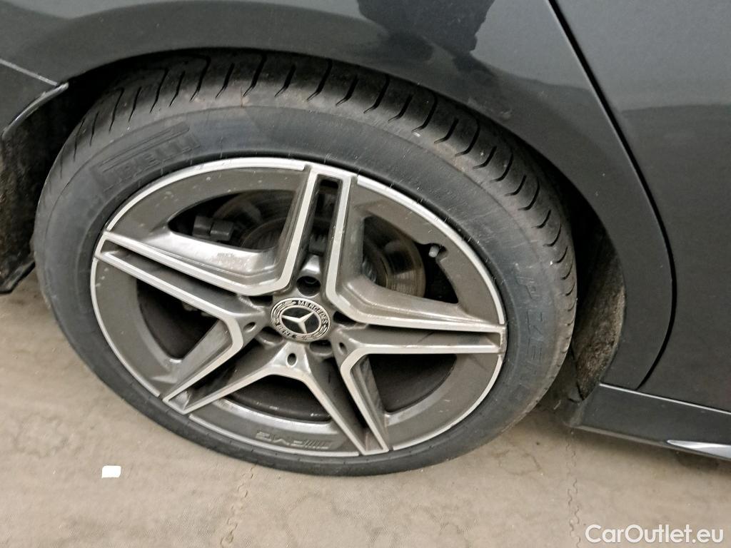  Mercedes  C-Klasse MERCEDES-BENZ Clase C / 2018 / 4P / sedán C 220 d #5