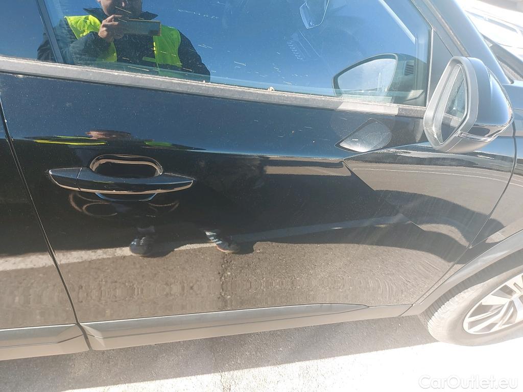  Peugeot  2008 PEUGEOT  / 2019 / 5P / todoterreno Active BlueHDI 81kW (110CV) #11