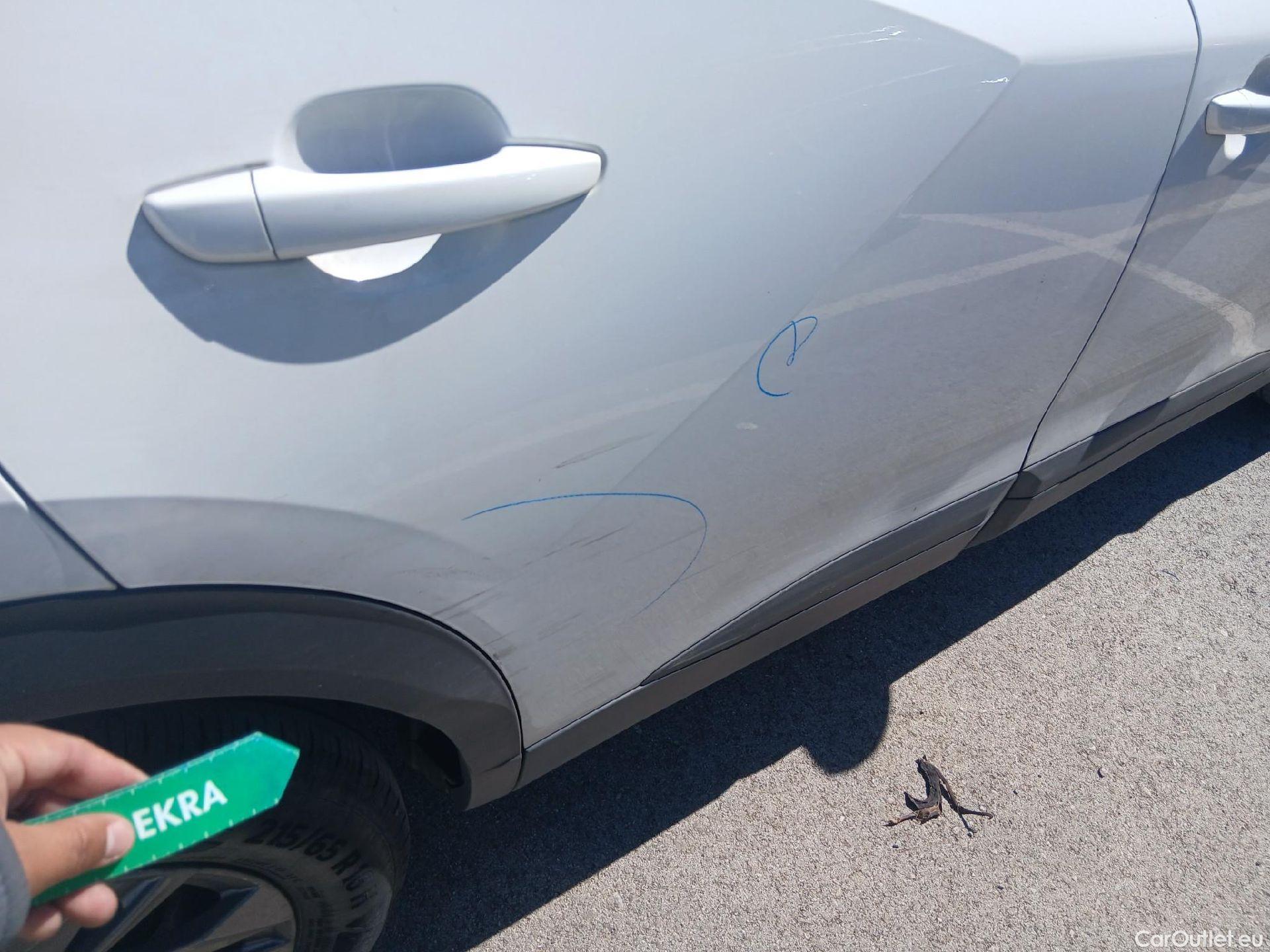  Peugeot  2008 PEUGEOT  / 2019 / 5P / todoterreno Active Pack BlueHDI 81kW (110CV) #26