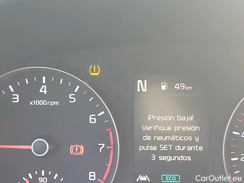  KIA  STONIC KIA  / 2017 / 5P / todoterreno 1.0 T-GDi 74kW (100CV) MHEV iMT Drive #19