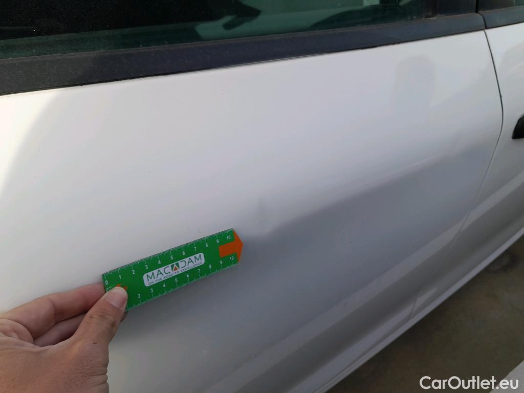  Peugeot  208 PEUGEOT  5p 1G berlina con portón 5P ACCESS 1.6 BlueHDi 55KW (75CV) #4