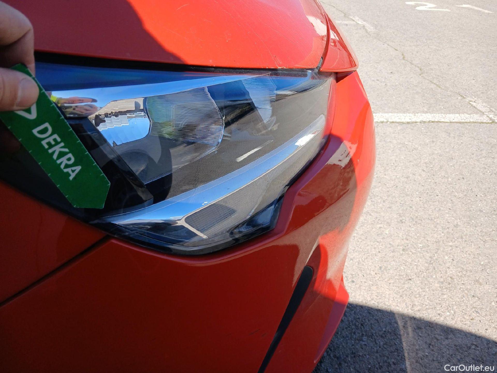  Opel  Corsa OPEL  / 2019 / 5P / berlina con portón 1.2T XHL 74kW (100CV) Edition #25