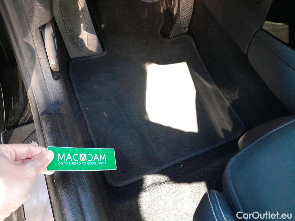  Mini  Mini   / 2021 / 3P / berlina con portón COOPER SE #17