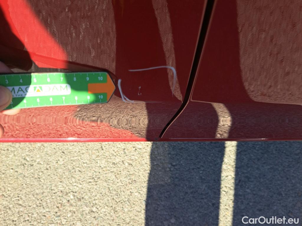  Mercedes  A-Klasse MERCEDES-BENZ Clase A / 2018 / 5P / berlina con portón A 180 #9