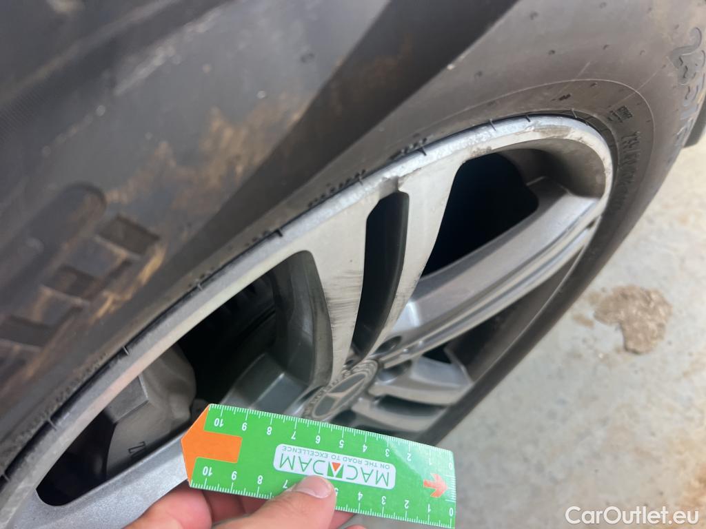  Mercedes  G-Klasee MERCEDES-BENZ GLC Coupé / 2019 / 5P / coupé GLC 300 de 4MATIC #4