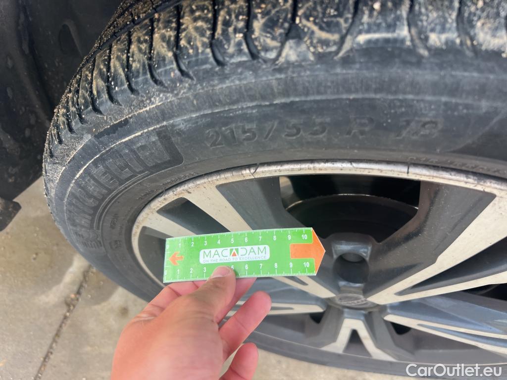  Nissan  Qashqai NISSAN  / 2017 / 5P / todoterreno dCi 150CV (110kW) N-CONNECTA (AC) #6