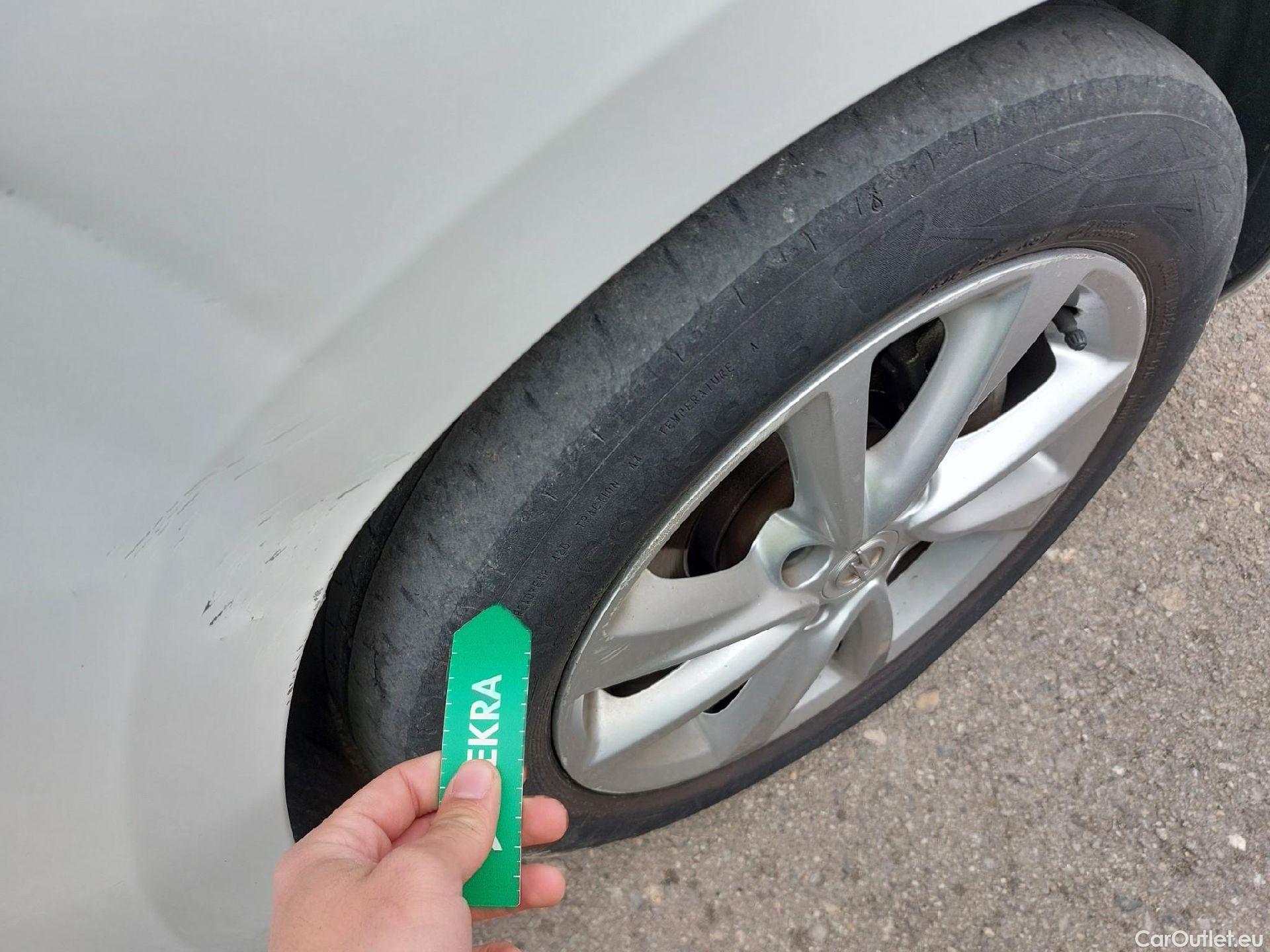  Opel  Corsa OPEL  1.2T XHL 74kW (100CV) Elegance #22