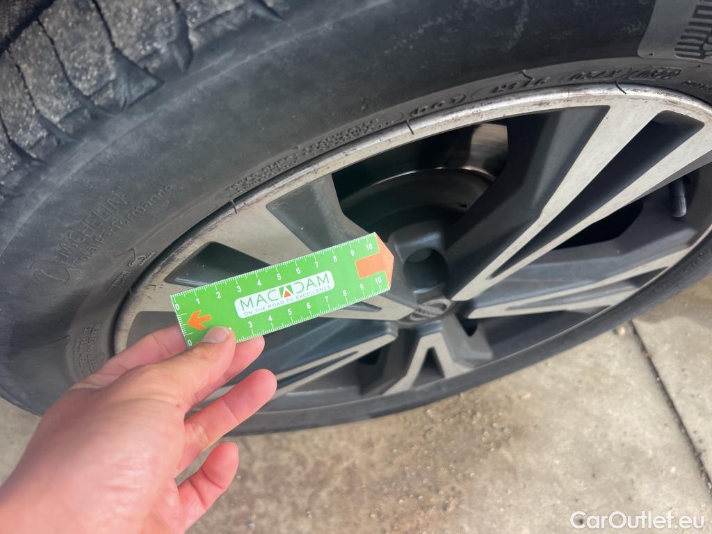  Nissan  Qashqai NISSAN  / 2017 / 5P / todoterreno dCi 150CV (110kW) N-CONNECTA (AC) #4