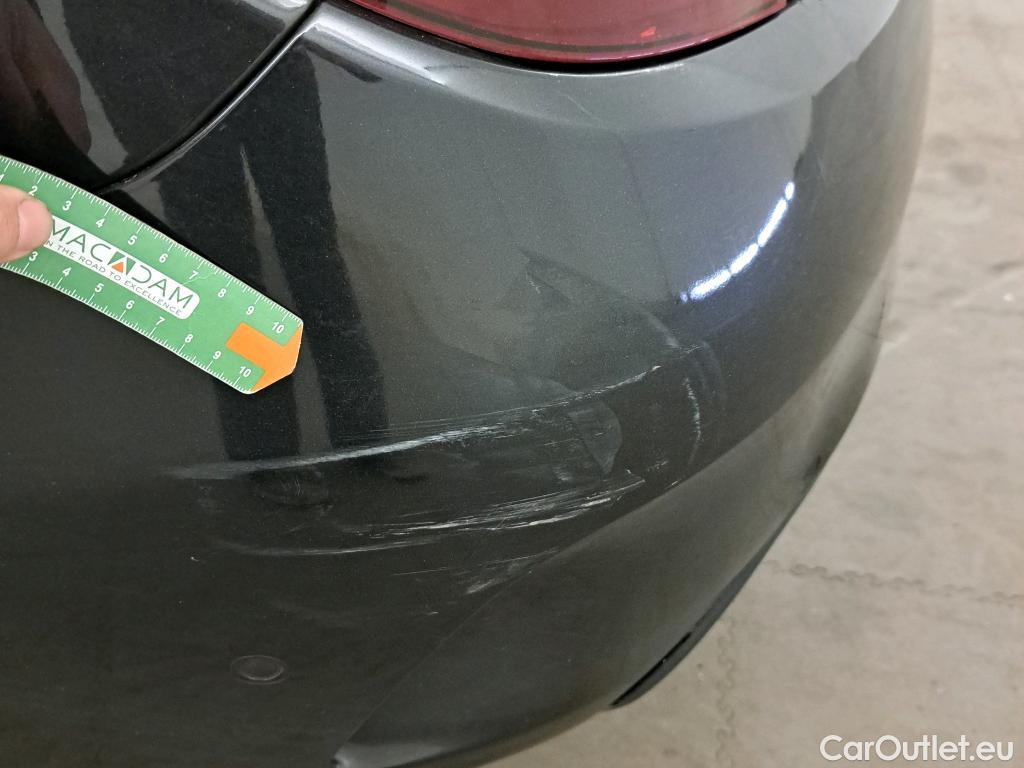  Mercedes  C-Klasse MERCEDES-BENZ Clase C / 2018 / 4P / sedán C 220 d #9