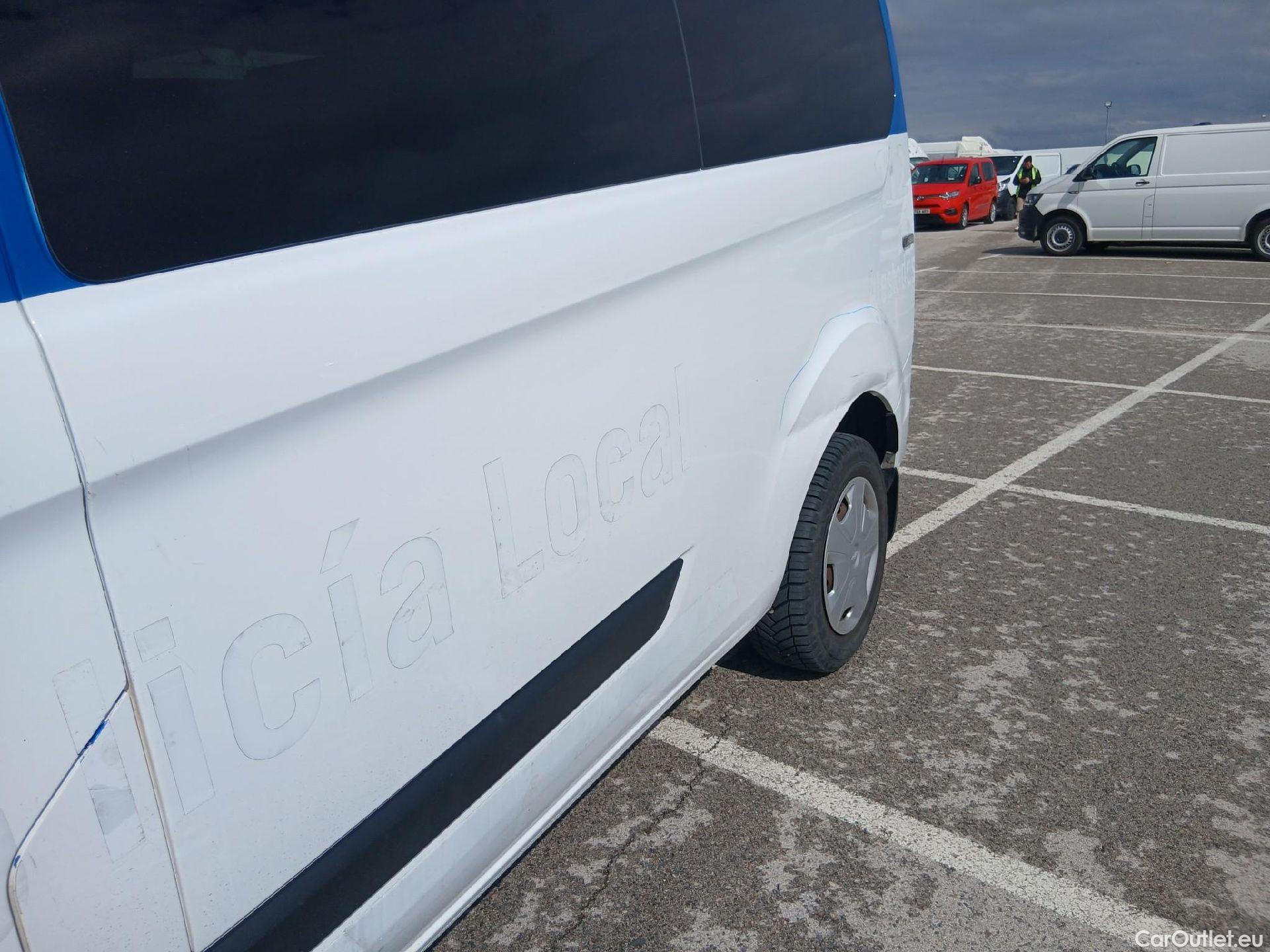  Ford  Transit FORD  Custom / 2012 / 4P / combi Kombi 2.0 TDCI 96kW 320 L2 Trend MHEV #13