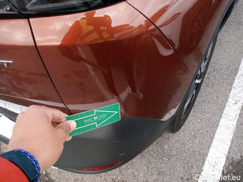  Peugeot  5008 PEUGEOT  / 2020 / 5P / todoterreno 1.5 BlueHDi 96kW (130CV) S&S GT #30