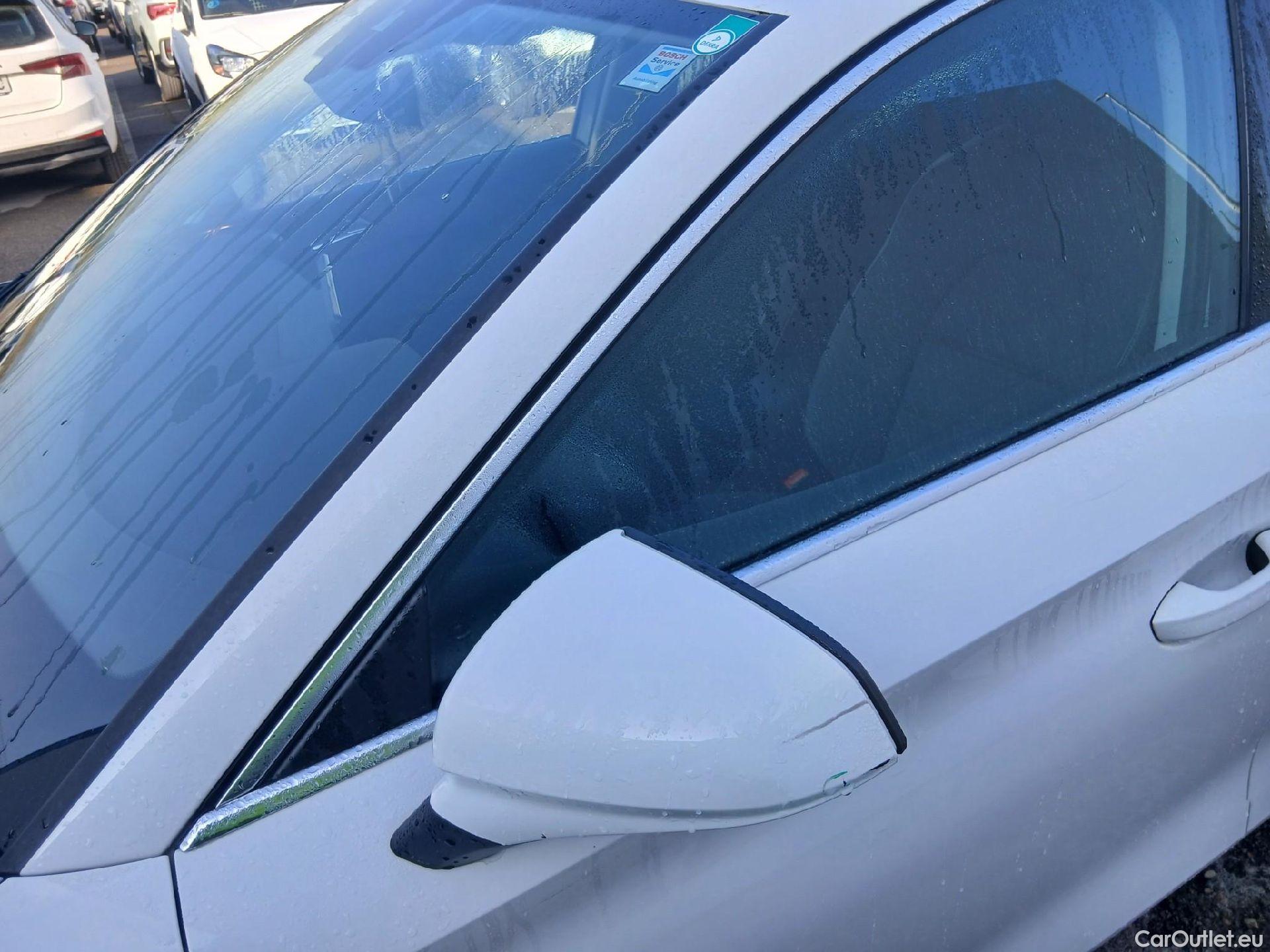  Seat  Leon SEAT Nuevo León / 2020 / 5P / familiar SP 1.4 e-Hybrid DSG S&S Xcellence Go L #8