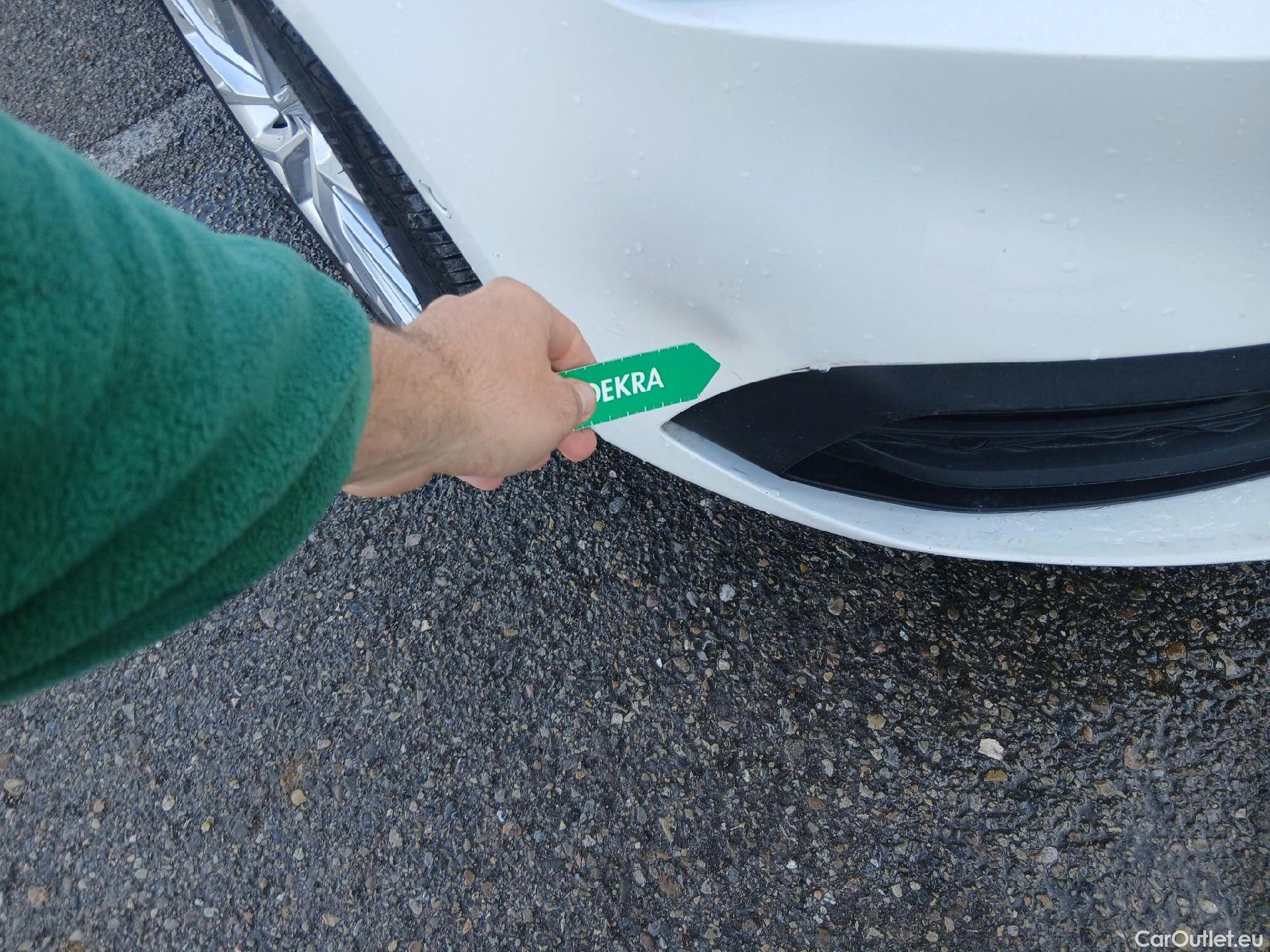  Seat  Leon SEAT Nuevo León / 2020 / 5P / familiar SP 1.4 e-Hybrid DSG S&S Xcellence Go L #2