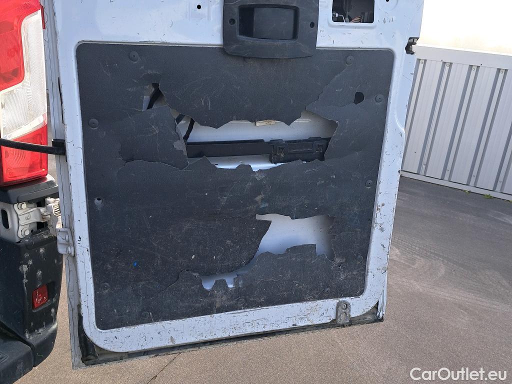  Citroen  Jumper CITROEN  / 2014 / 4P / furgón BlueHDi 103KW (140CV) Furgón 35L3H2 #77