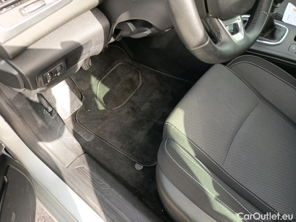  Renault  Megane RENAULT Mégane / 2020 / 5P / berlina con portón Equilibre Blue dCi 85 kW (115CV)-SS #8