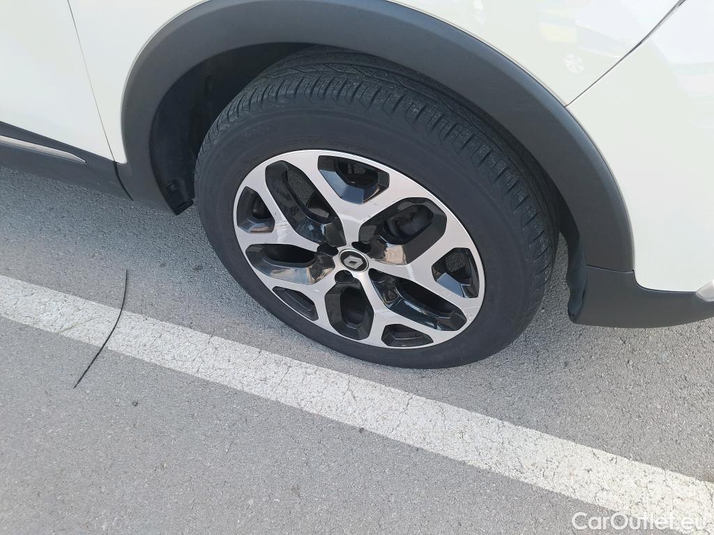  Renault  Captur RENAULT  / 2017 / 5P / crossover Zen TCe 66kW (90CV) -18 (CX) #5