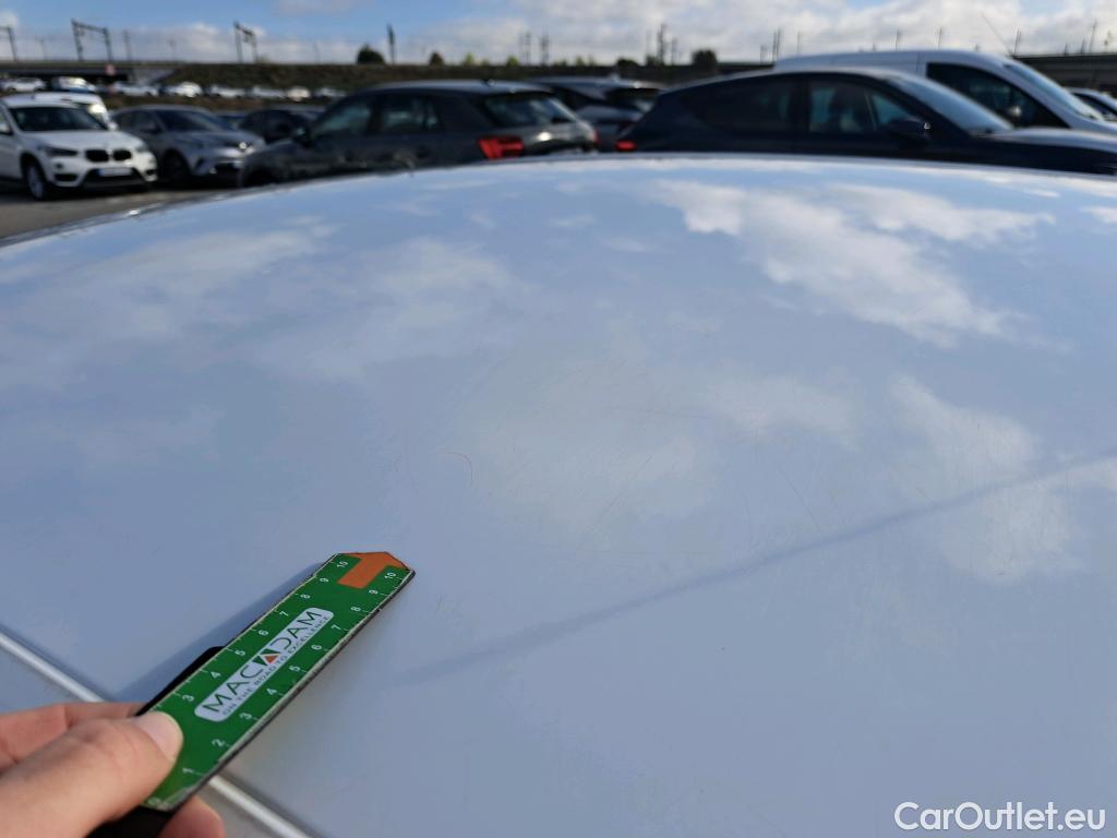  Peugeot  308 PEUGEOT  / 2017 / 5P / berlina con portón 5p Active Pack BlueHDi 130 S&S (AC) #2