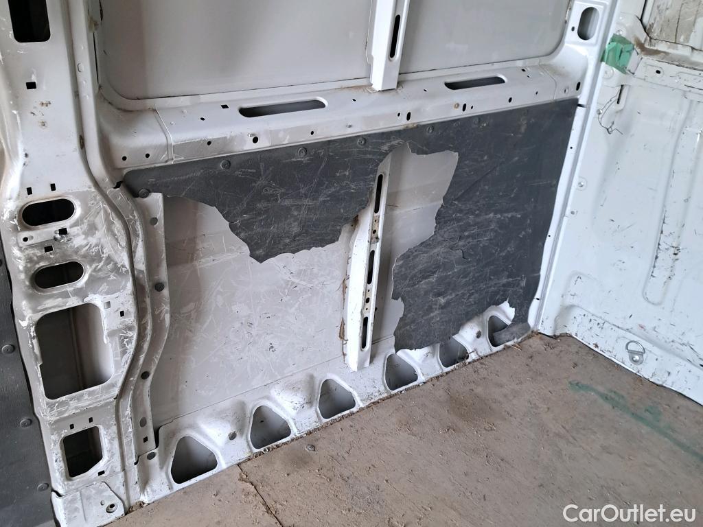  Citroen  Jumper CITROEN  / 2014 / 4P / furgón BlueHDi 103KW (140CV) Furgón 35L3H2 #45