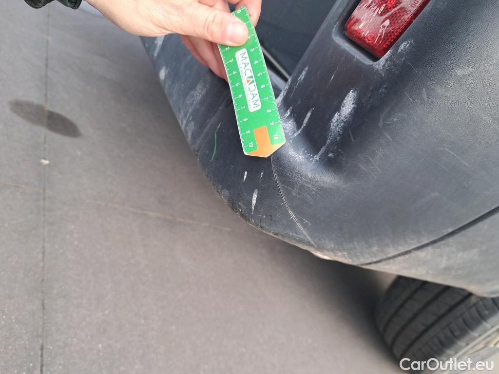  Citroen  Jumper CITROEN  / 2014 / 4P / furgón BlueHDi 103KW (140CV) Furgón 35L3H2 #61