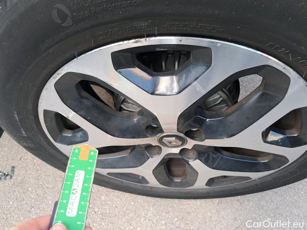  Renault  Captur RENAULT  / 2017 / 5P / crossover Zen TCe 66kW (90CV) -18 (CX) #2