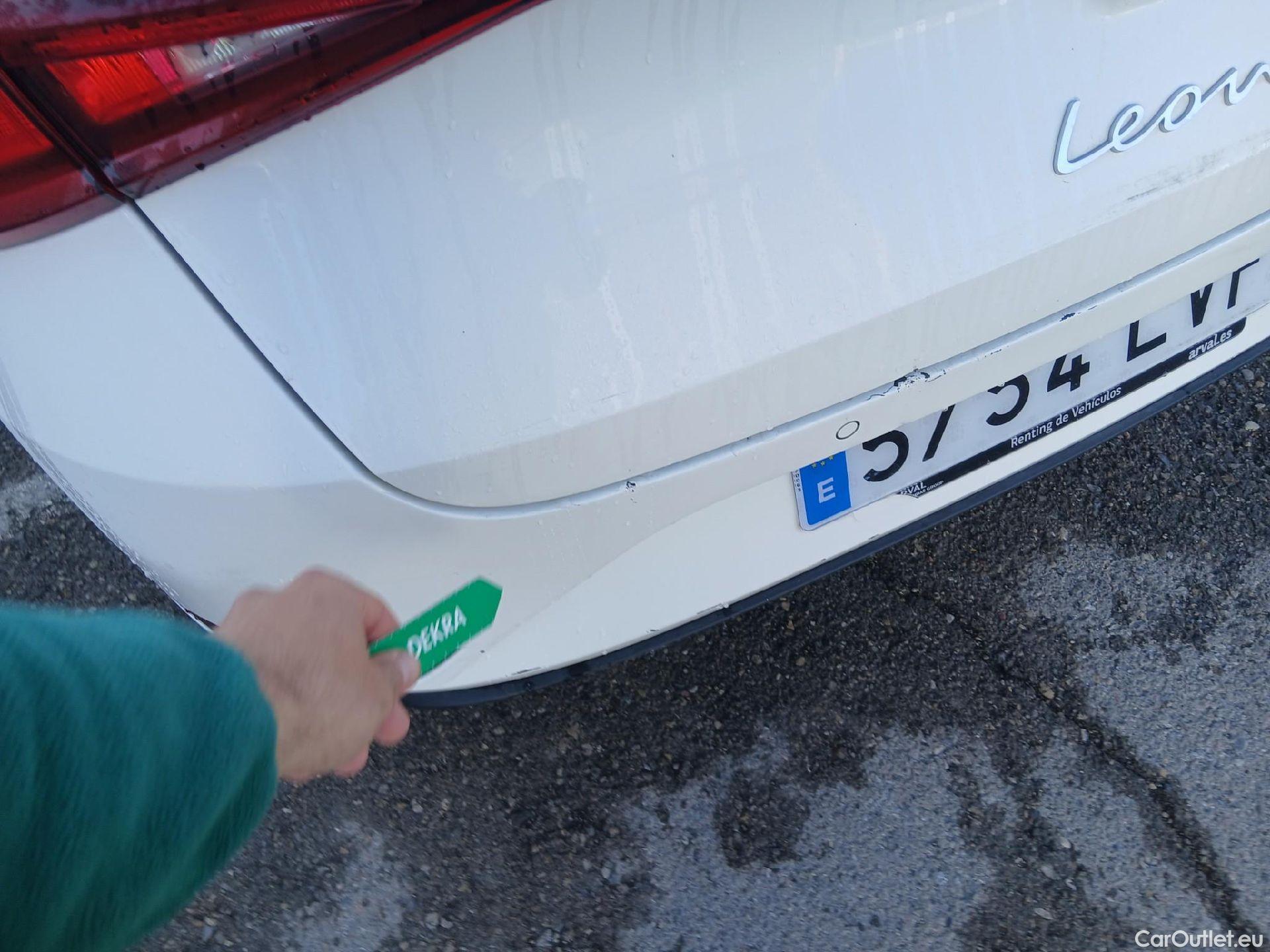  Seat  Leon SEAT Nuevo León / 2020 / 5P / familiar SP 1.4 e-Hybrid DSG S&S Xcellence Go L #11