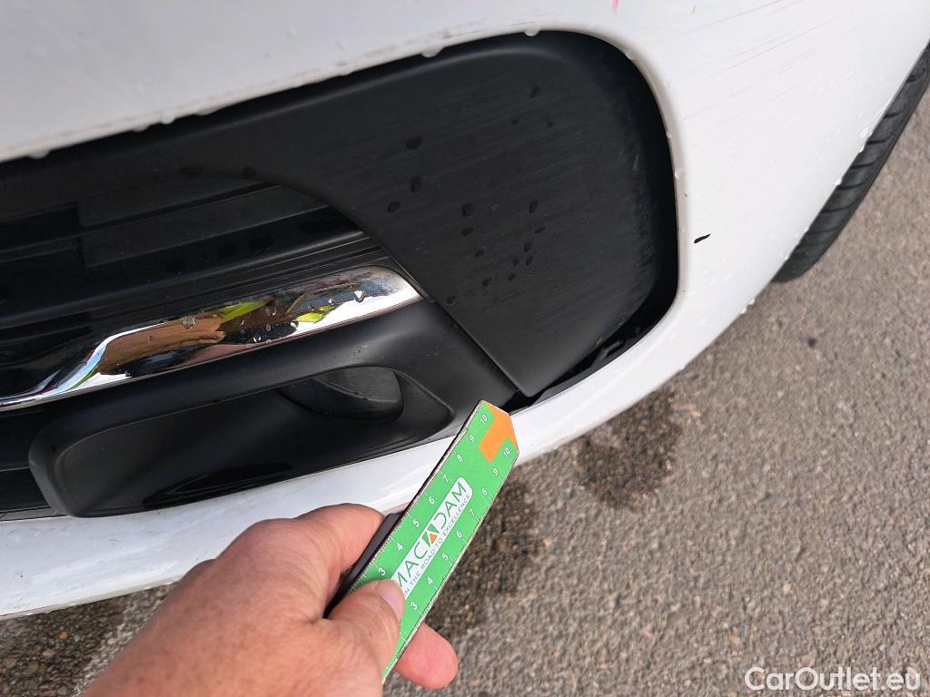  Peugeot  308 PEUGEOT  / 2017 / 5P / berlina con portón 5p Active Pack BlueHDi 130 S&S (AC) #53