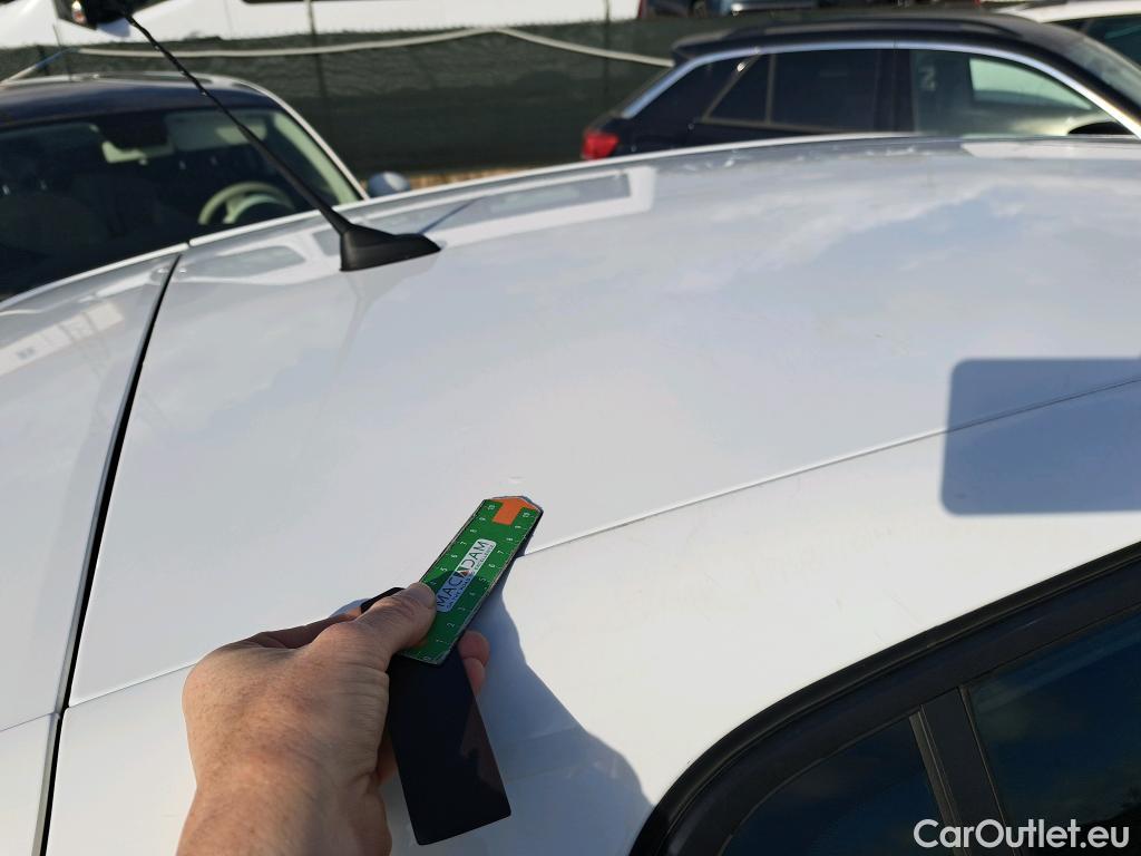  Peugeot  308 PEUGEOT  / 2017 / 5P / berlina con portón 5p Active Pack BlueHDi 130 S&S (AC) #6