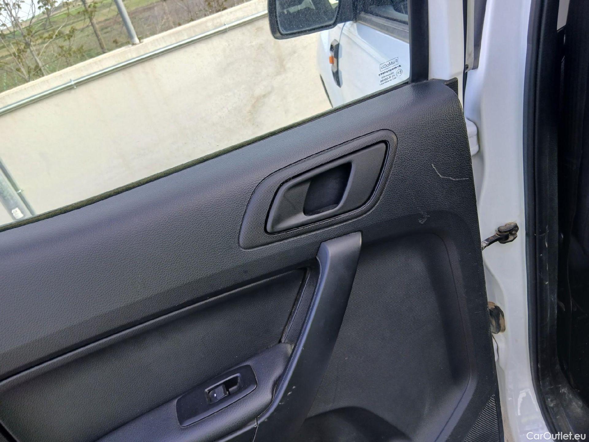  Ford  Ranger FORD  / 2019 / 4P / pickup doble cabina 2.0 TDCi 125kW 4x4 Doble Cab. XL S/S #29